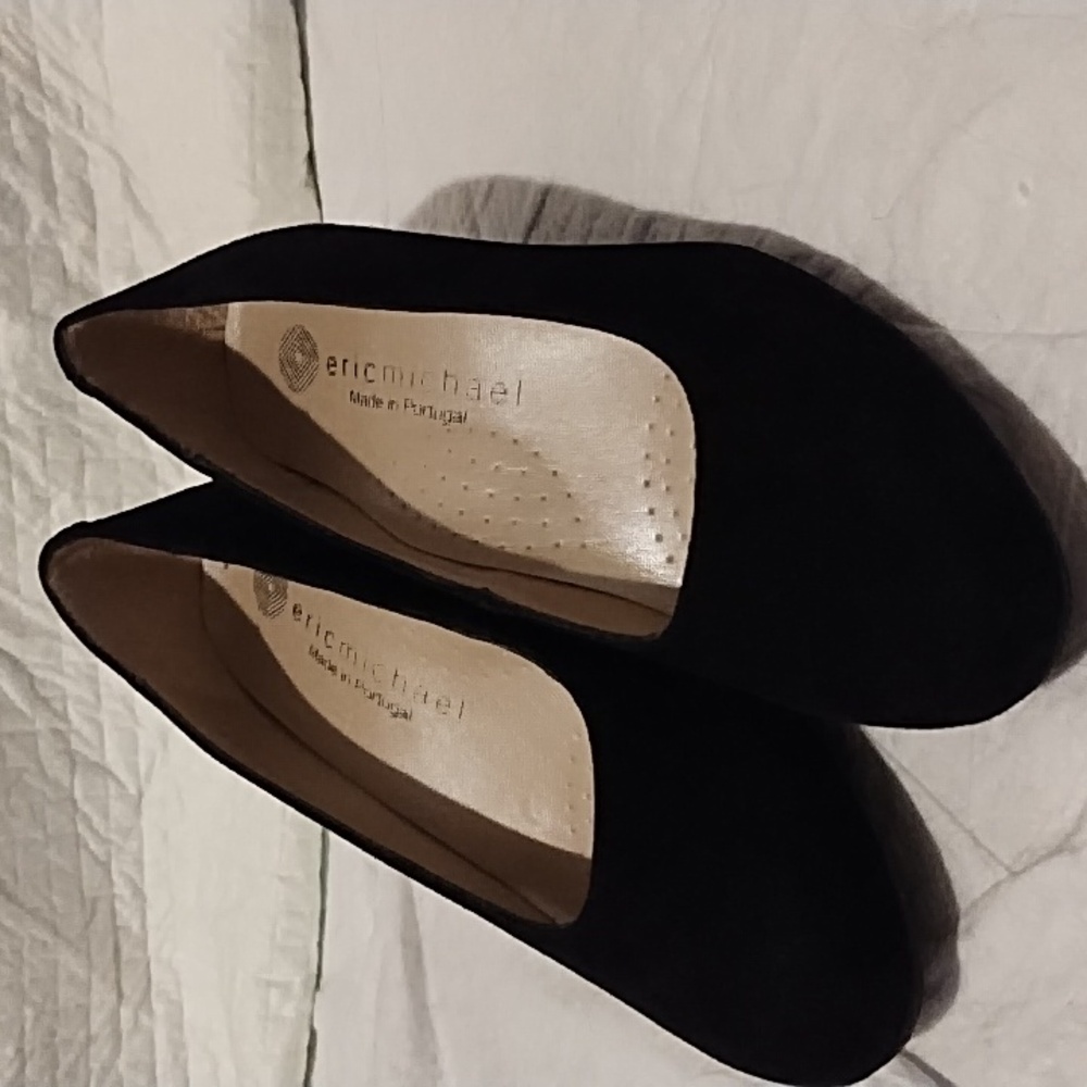 New Black suede Eric Michaels Nwot Women's Size 36 Small Heel